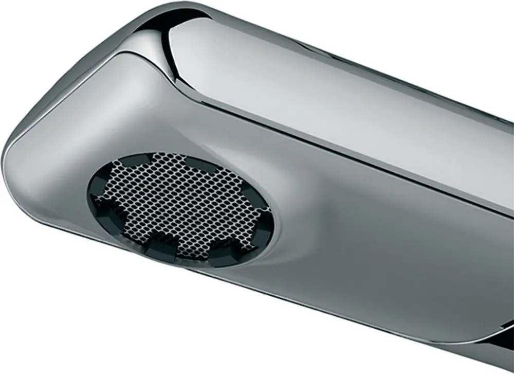 Chromfarbener Strahlregler mit runder Öffnung und Gitterstruktur, produziert von Ideal Standard, zur Regulierung des Wasserflusses in Armaturen.